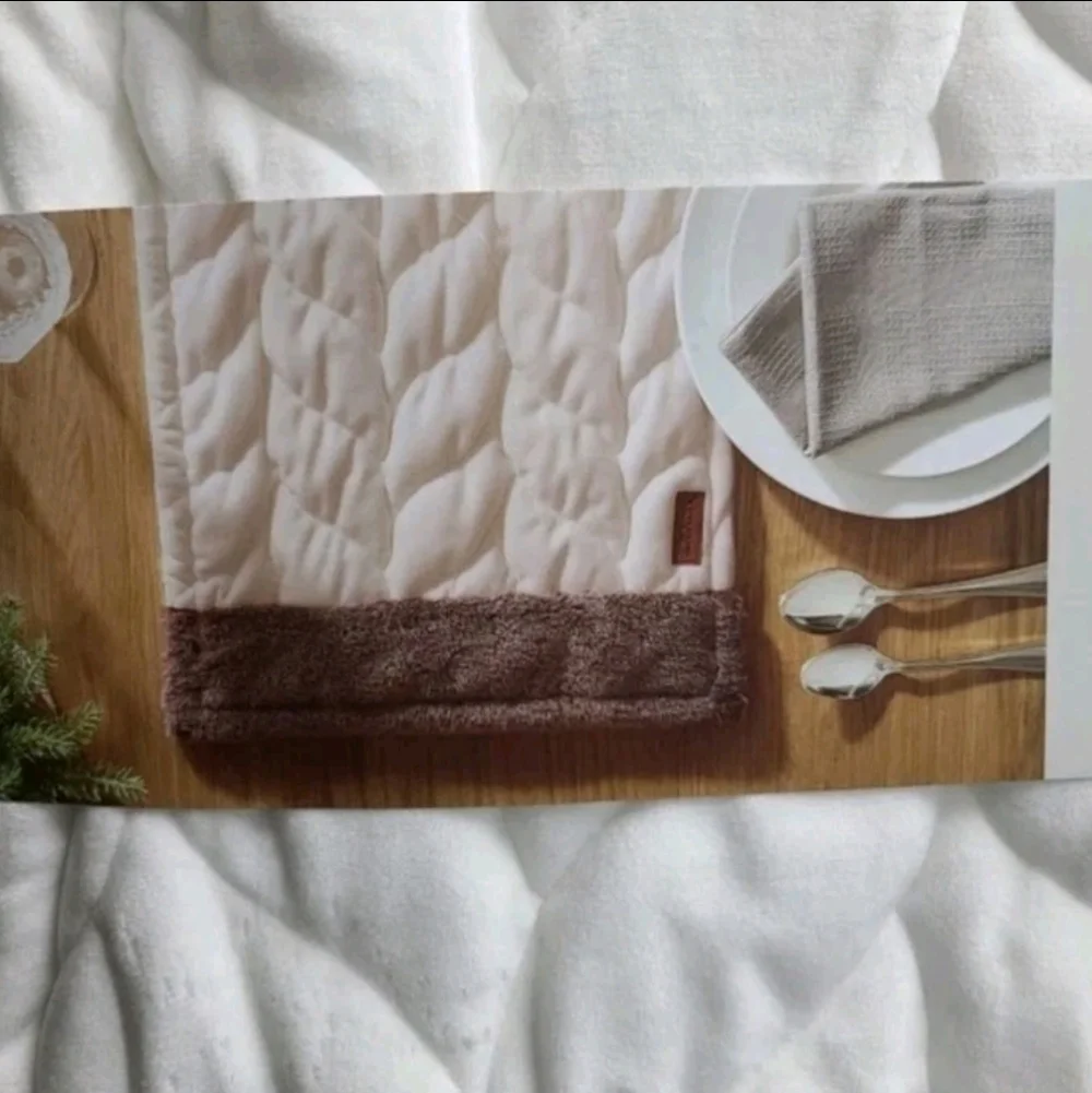 UGG Koolaburra Jasper White Quilted Table Runner Gray Faux Fur Farmhouse New